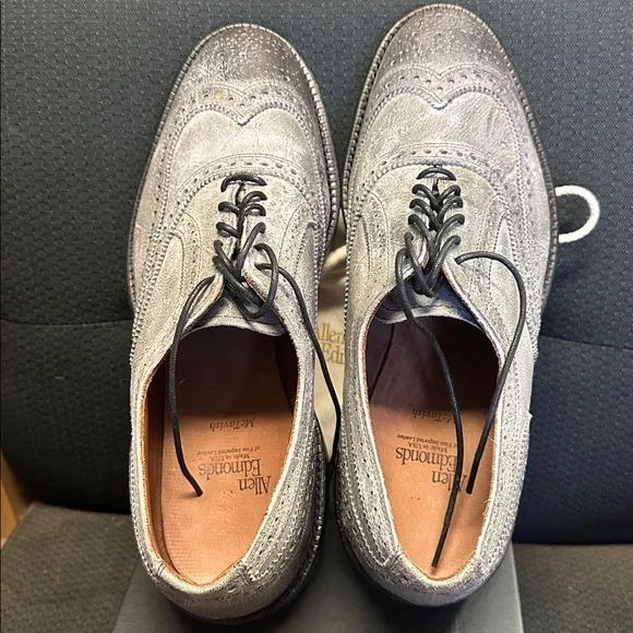 Allen Edmonds Men display picture 1